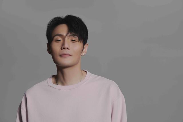 李荣浩新歌《我爱你》正式上线 “浩”式情歌引发集体共鸣